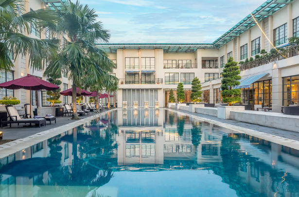 review-hotel-aryaduta-medan