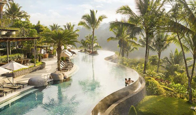 Review Hotel Mewah dengan Pemandangan Menakjubkan di Bali